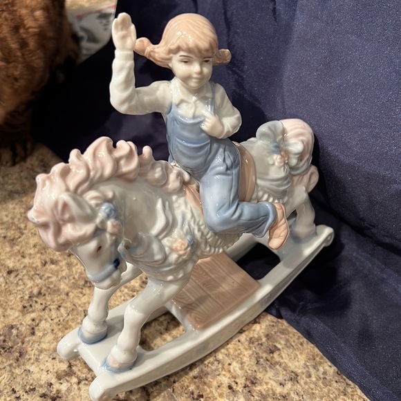 Vintage Paul Sebastian Porcelain Girl on Rocking Horse from 1991 - Picture 7 of 10